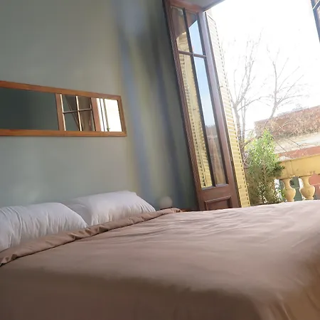 Sabatico Travelers Hostel & Guesthouse-3